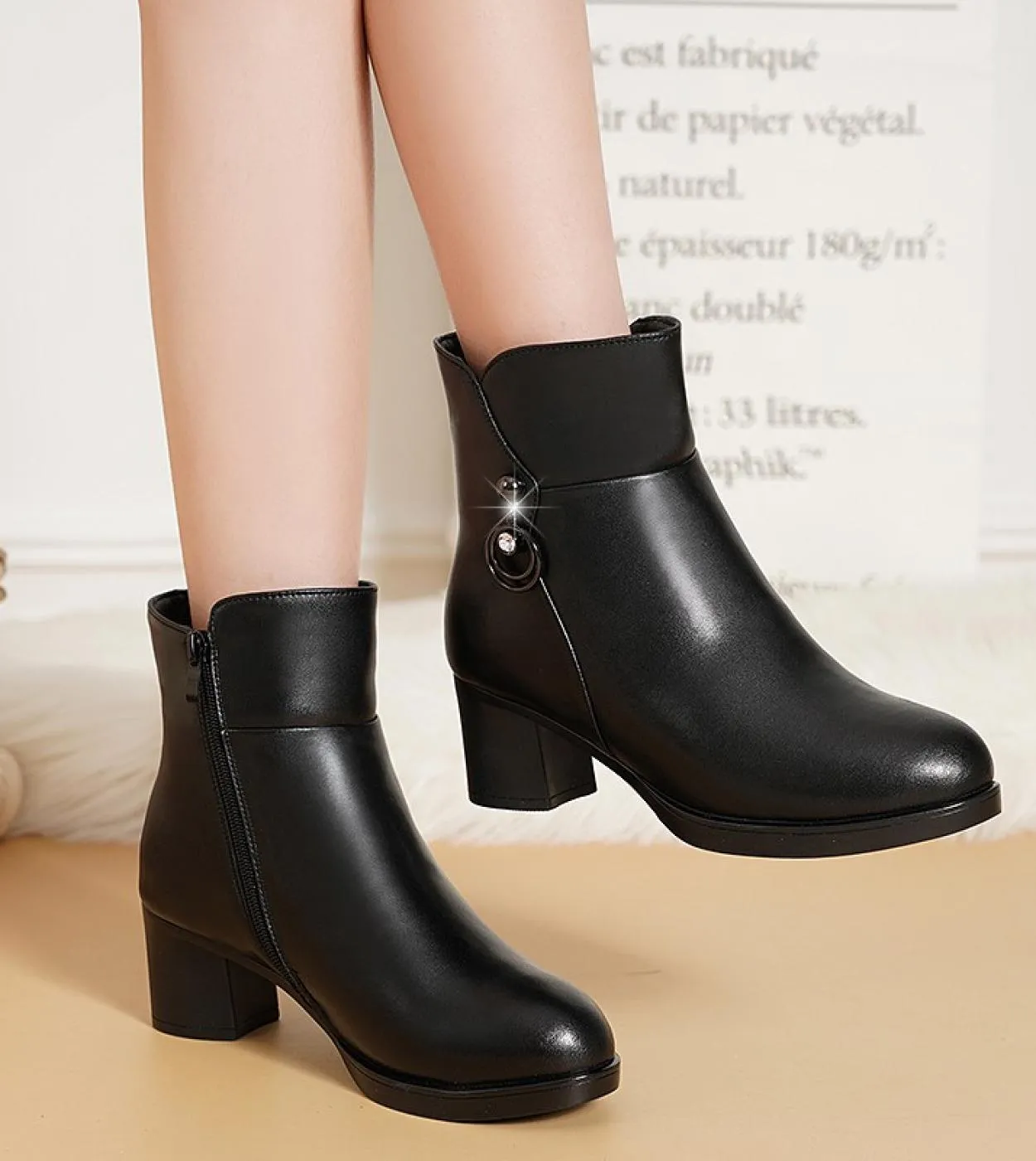 2022 di Nuovo Modo Delle Donne In Pelle Morbida Stivaletti Tacchi Alti Scarpe Con Cerniera Calda Lana Stivali Invernali Per Le D