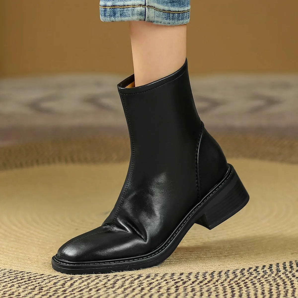 2023 Nuove Donne Del Cuoio Genuino Stivaletti Med Tacchi Punta Quadrata Signore Scarpe di Base Autunno Inverno Taglia 41 42 43 d