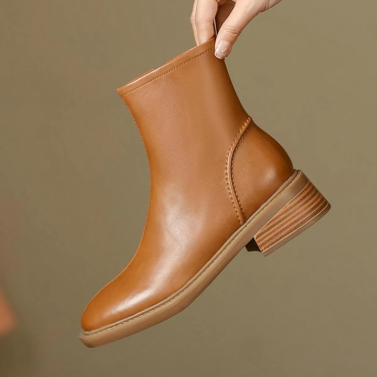 2023 Nuove Donne Del Cuoio Genuino Stivaletti Med Tacchi Punta Quadrata Signore Scarpe di Base Autunno Inverno Taglia 41 42 43 d