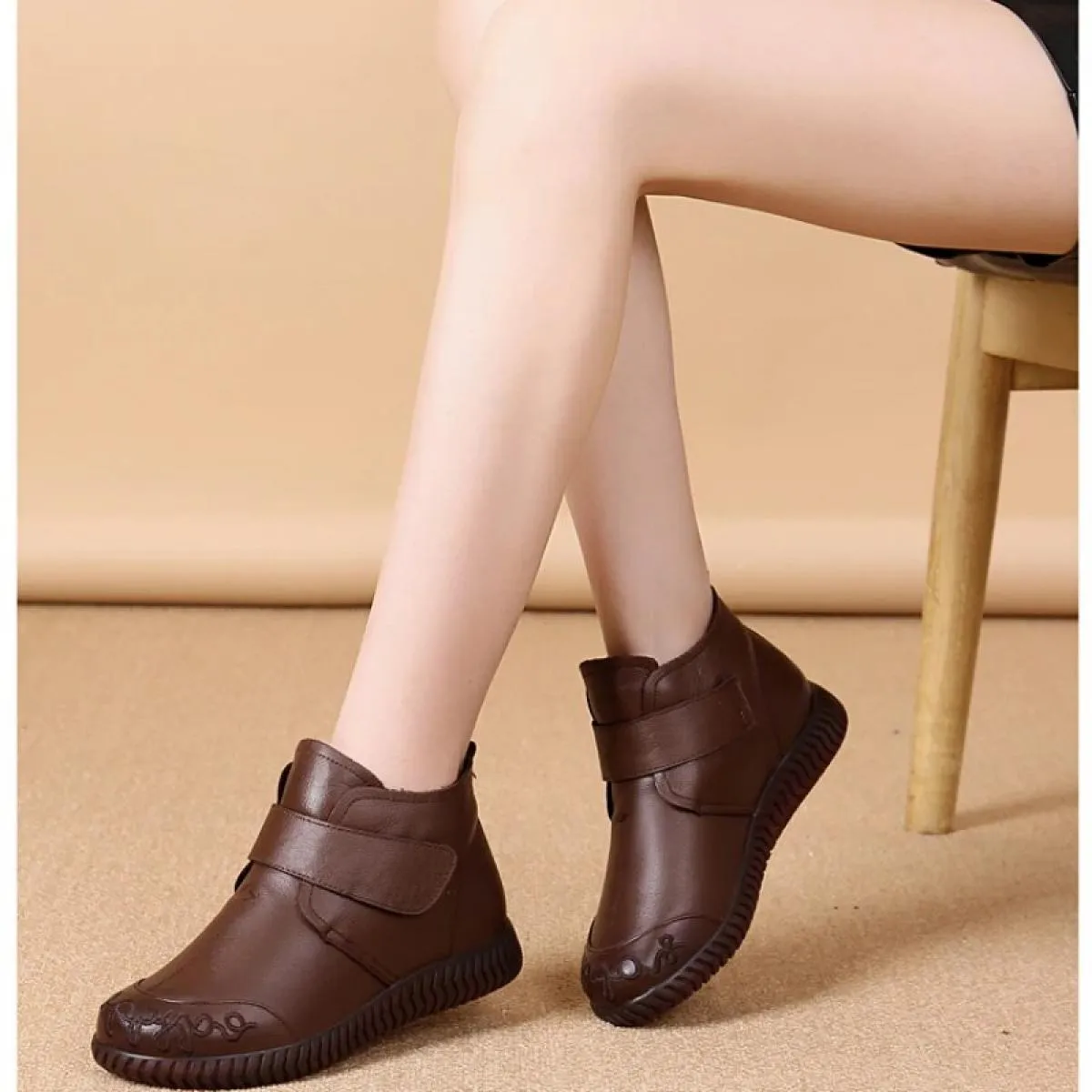 2023 stivaletti in vera pelle da donna nuovi scarpe con fondo spesso in peluche scarpe calde invernali calzature alla moda di gr