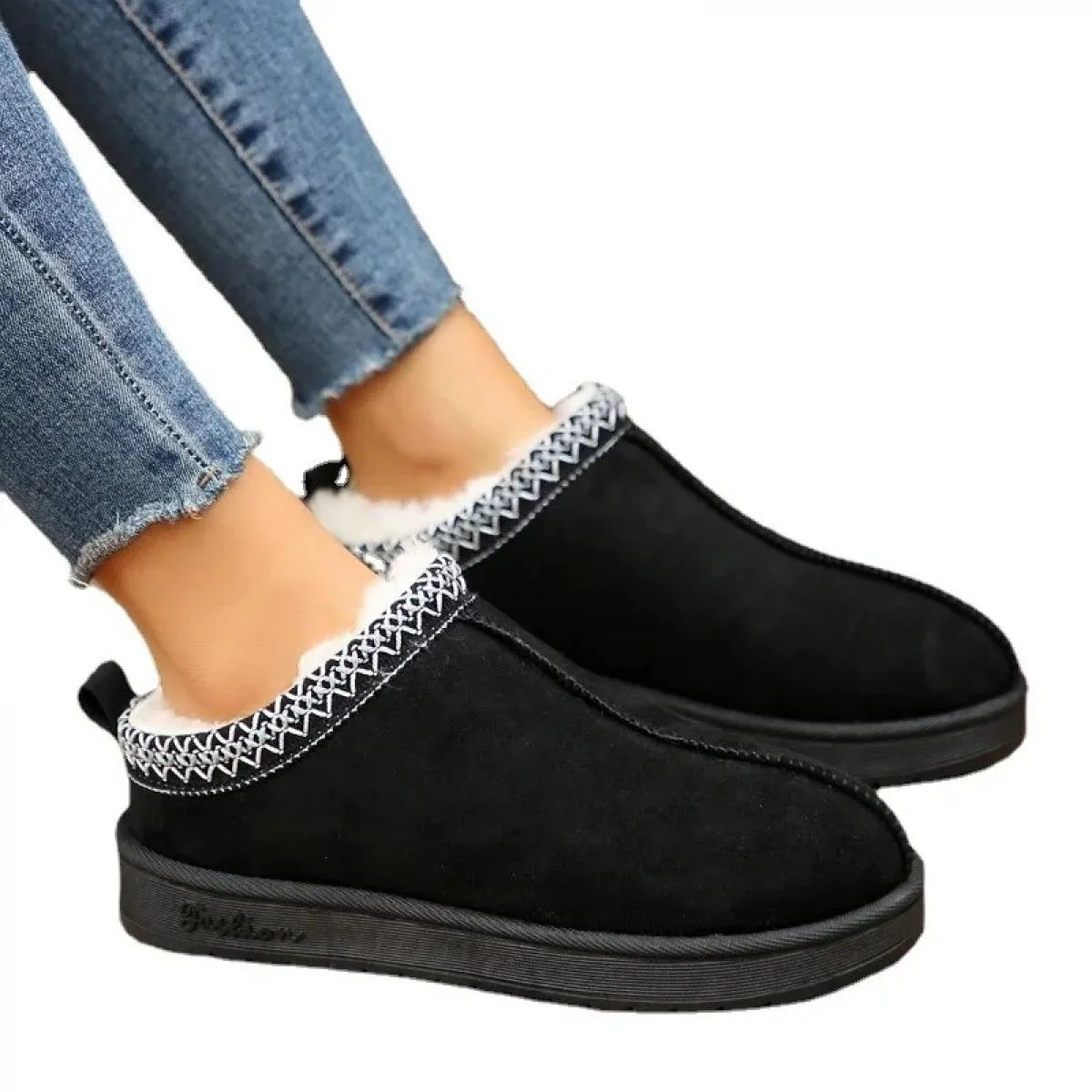 2024 Stivaletti invernali Scarpe basic per donna Slip on piatte con scarpe corte in peluche Punta tonda femminile Calda Sno di a