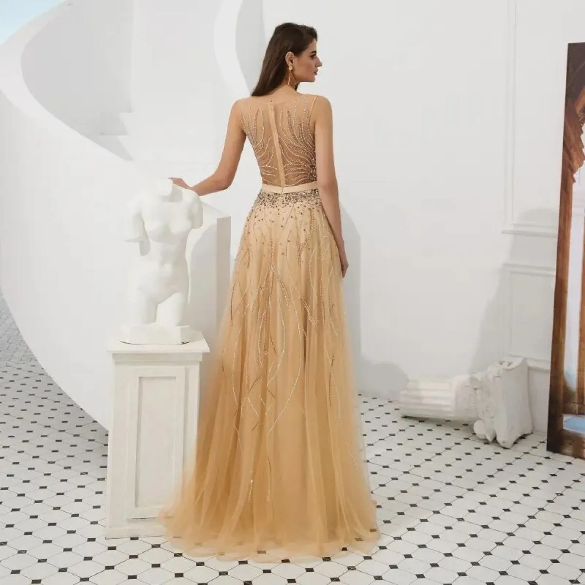 Abiti da sera eleganti di linea A Abito lungo formale grigio oro di lusso lungo per le donne Abito da ballo lungo con perline di