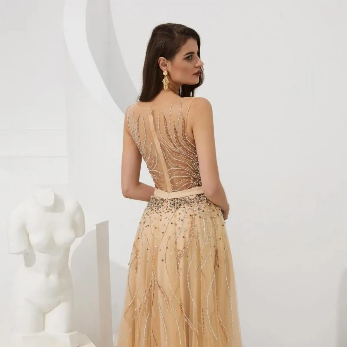 Abiti da sera eleganti di linea A Abito lungo formale grigio oro di lusso lungo per le donne Abito da ballo lungo con perline di