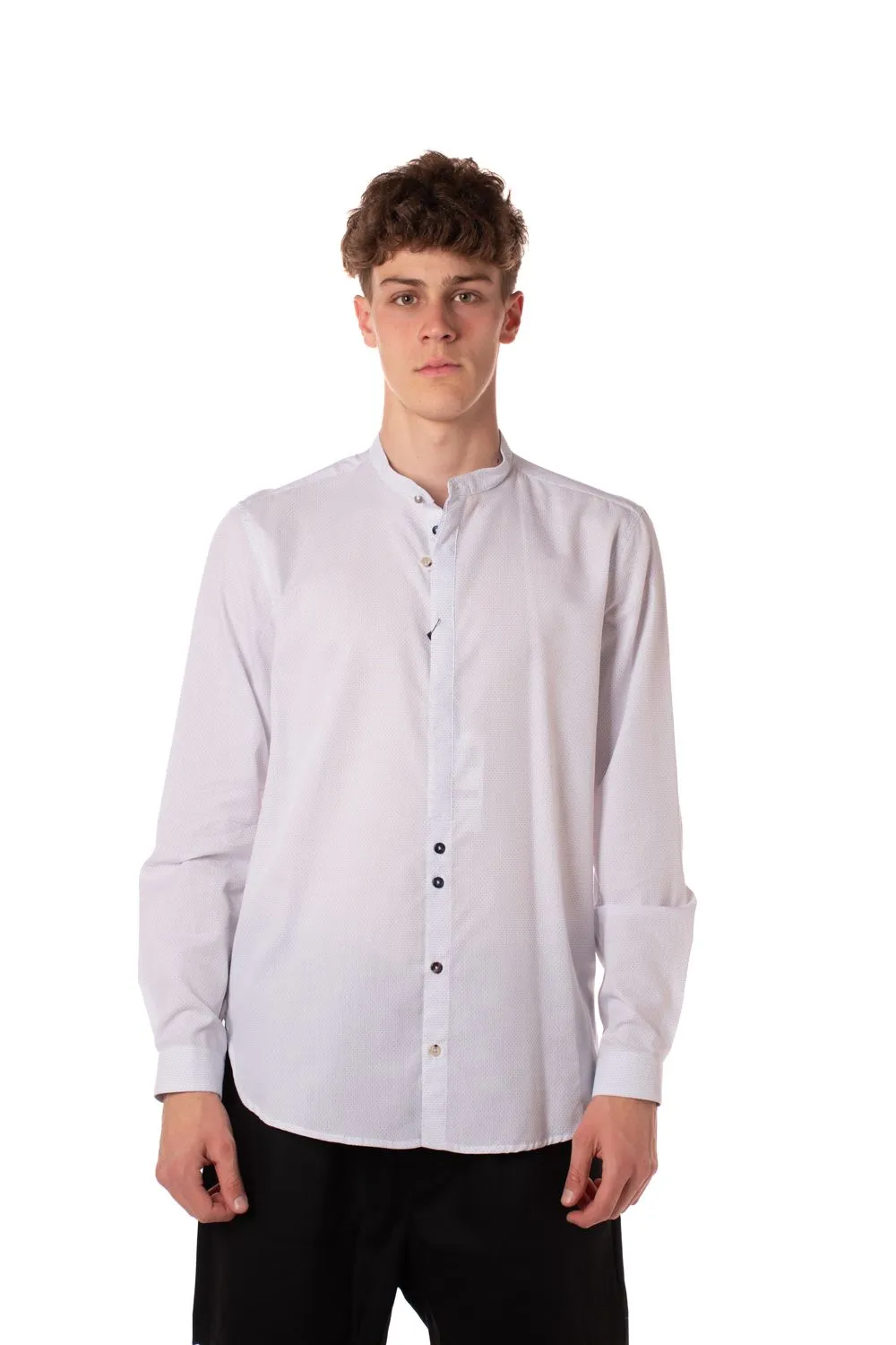 camicia coreana uomo bianca