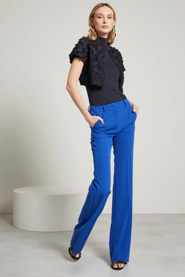 Coprispalle in tulle ricamato
