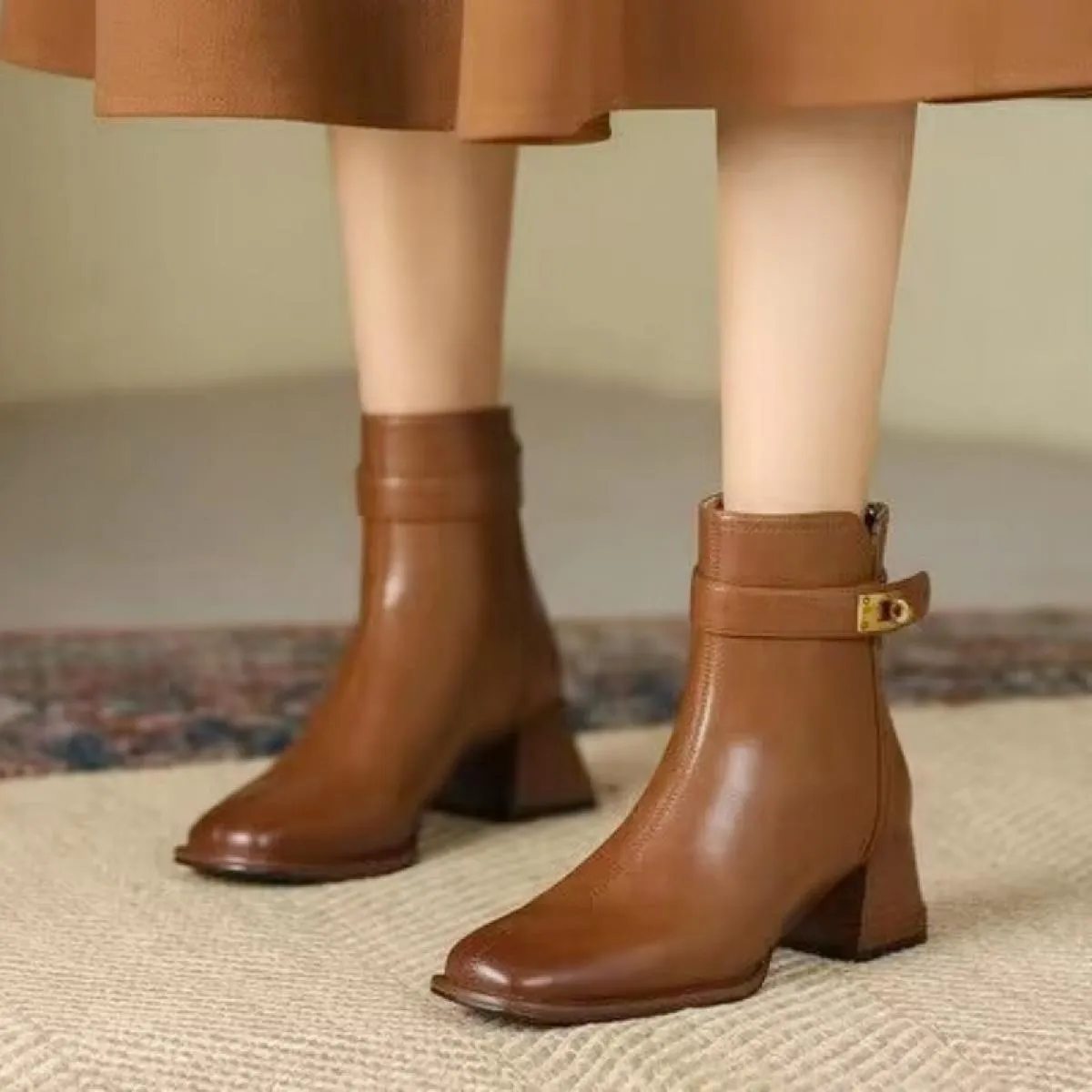 Donne Caviglia Tacchi Medi Stivali Chelsea Scarpe Grosse Punta Quadrata Vestito Da Partito Goth Pompe Scarpe Inverno 2023 New Fa