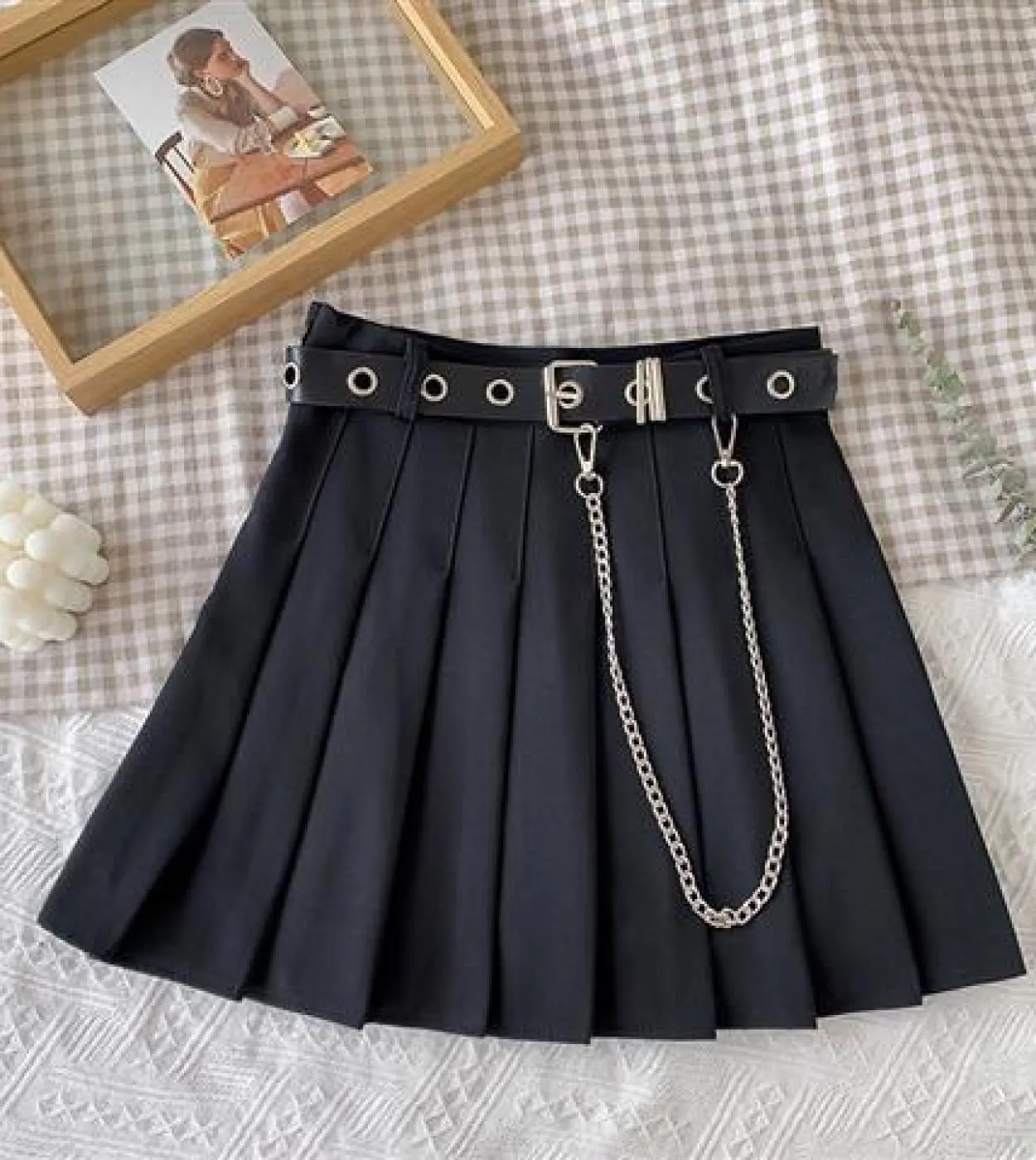 Gonna a pieghe nera con cintura a catena Punk Rock Girl Cheerleading Minigonna con cintura Alt Women Egirl Outfit Gonne