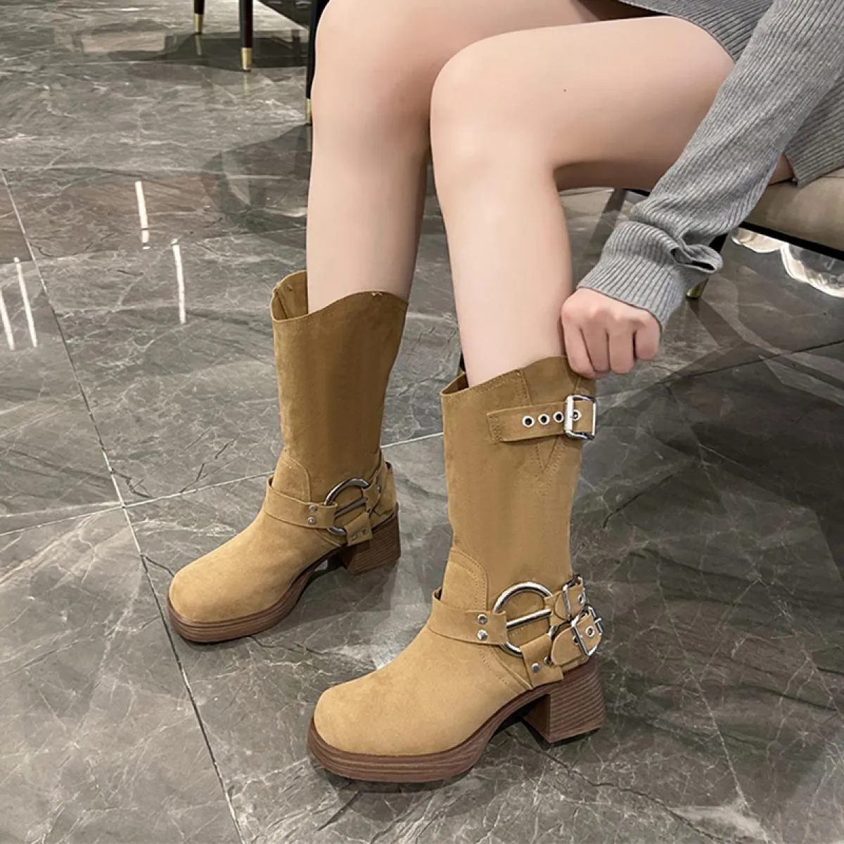 Inverno Nuova Tendenza In Pelle Scamosciata Scarpe A Metà Polpaccio Pompe Chunky Donne Chelsea Stivali 2023 Goth Tacchi Medi Sti