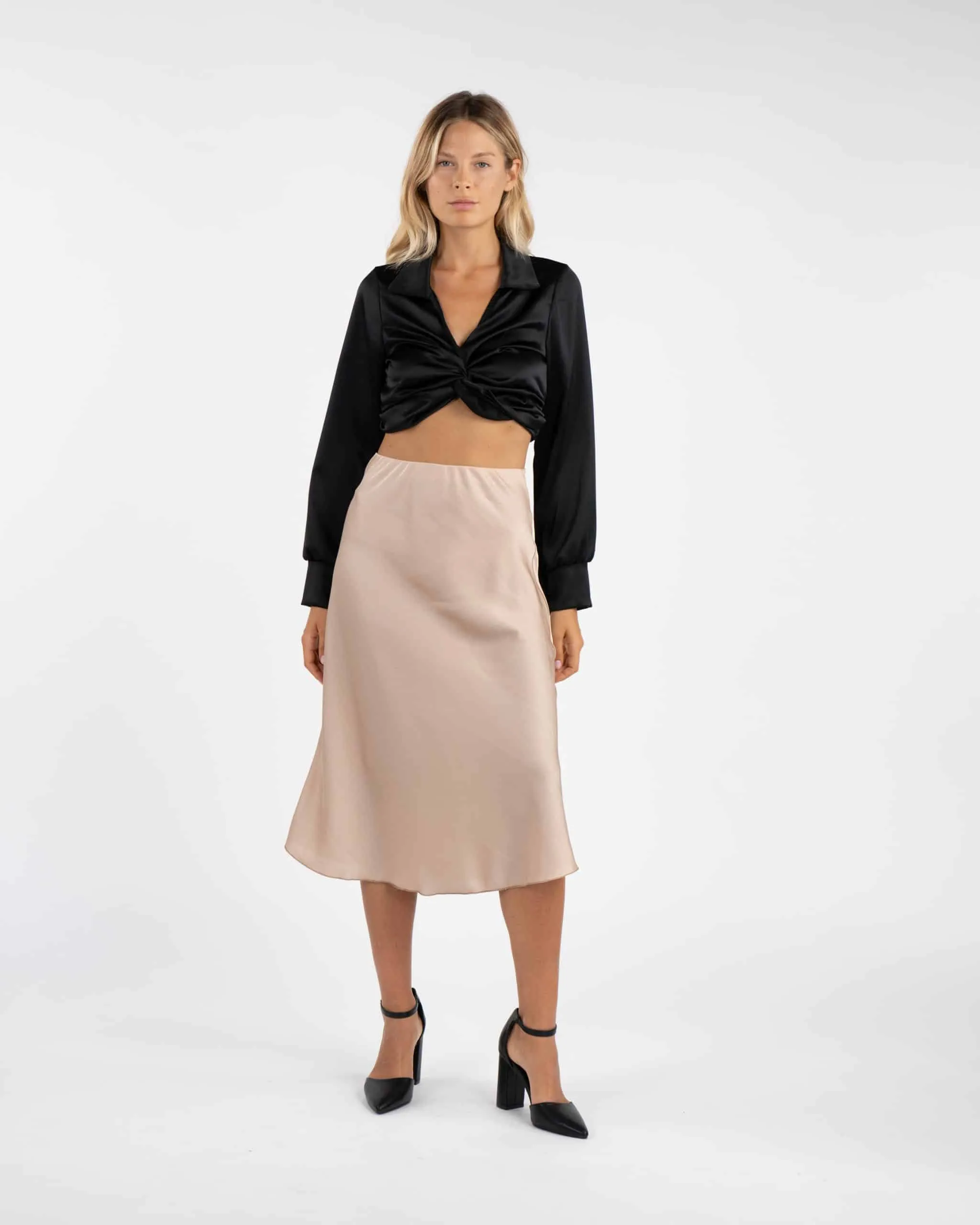 Maglia con nodo - NERO