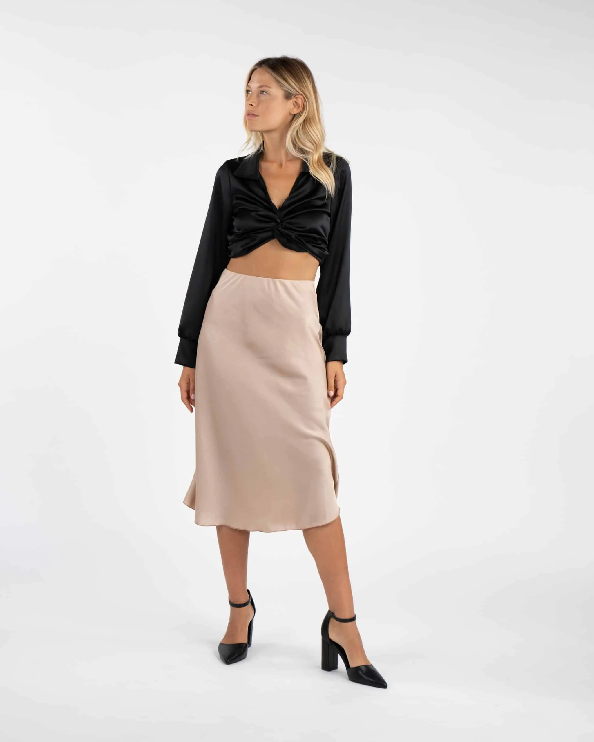 Maglia con nodo - NERO