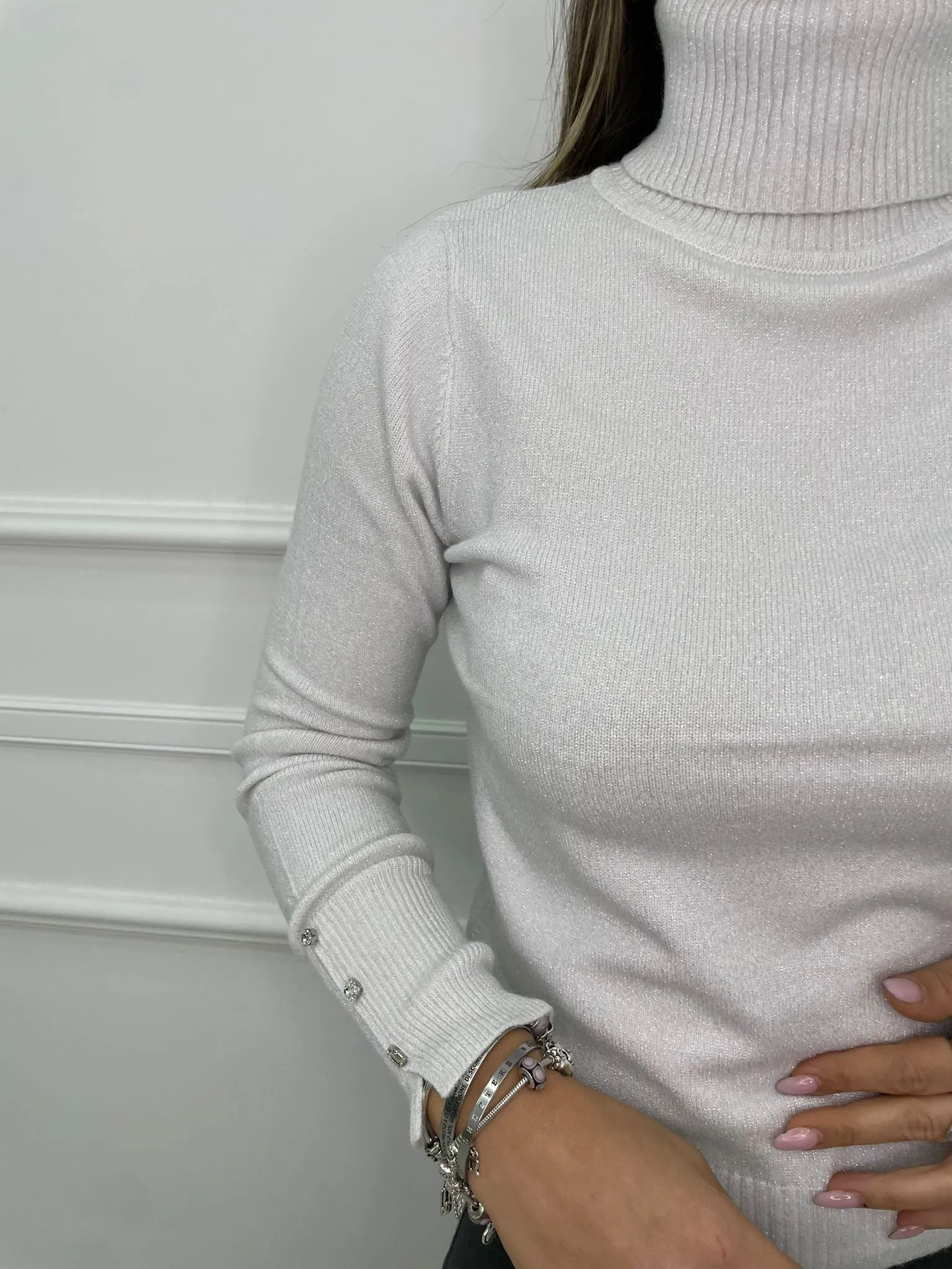 Maglione laminato tinta unita collo alto
