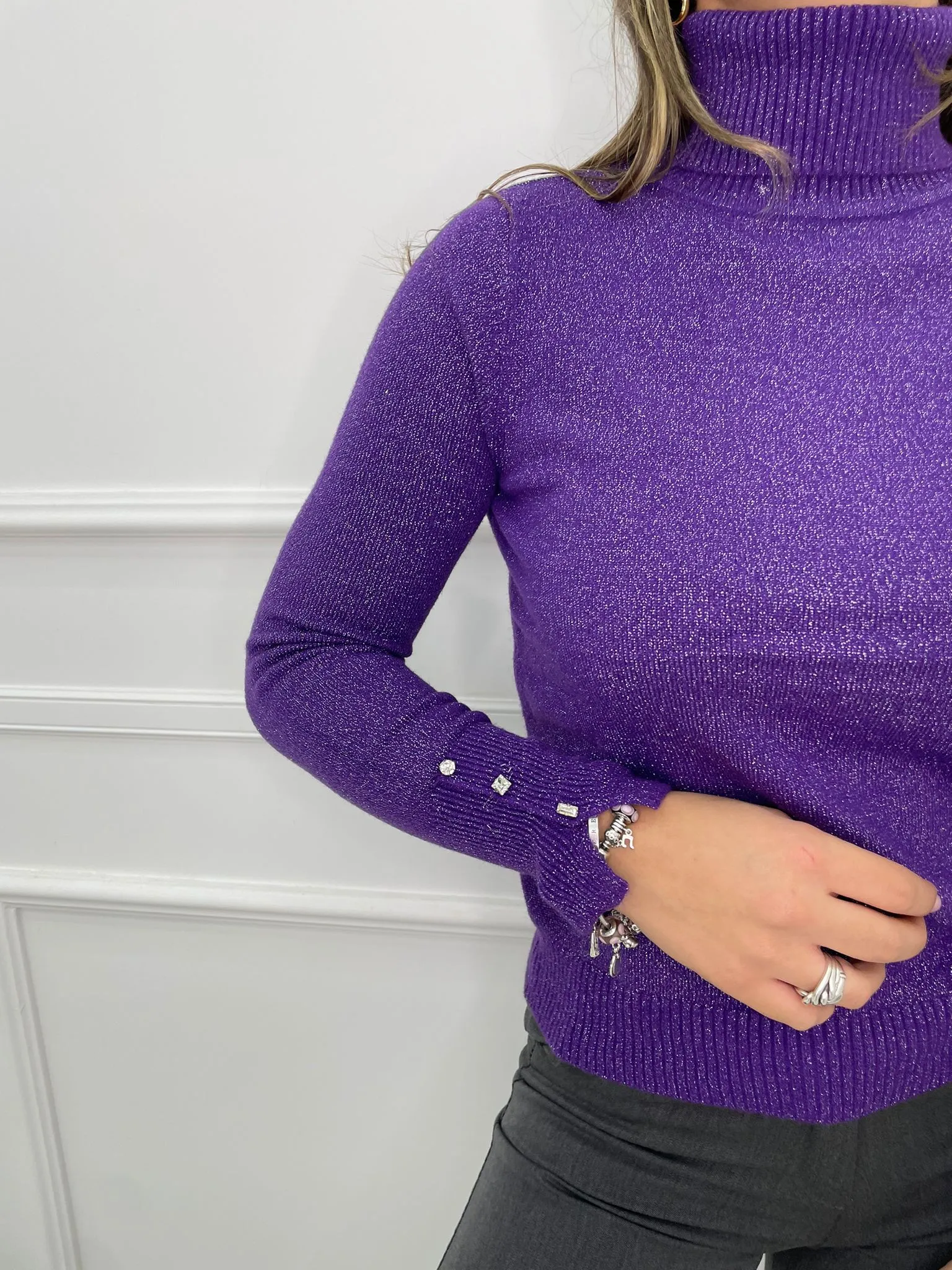 Maglione laminato tinta unita collo alto