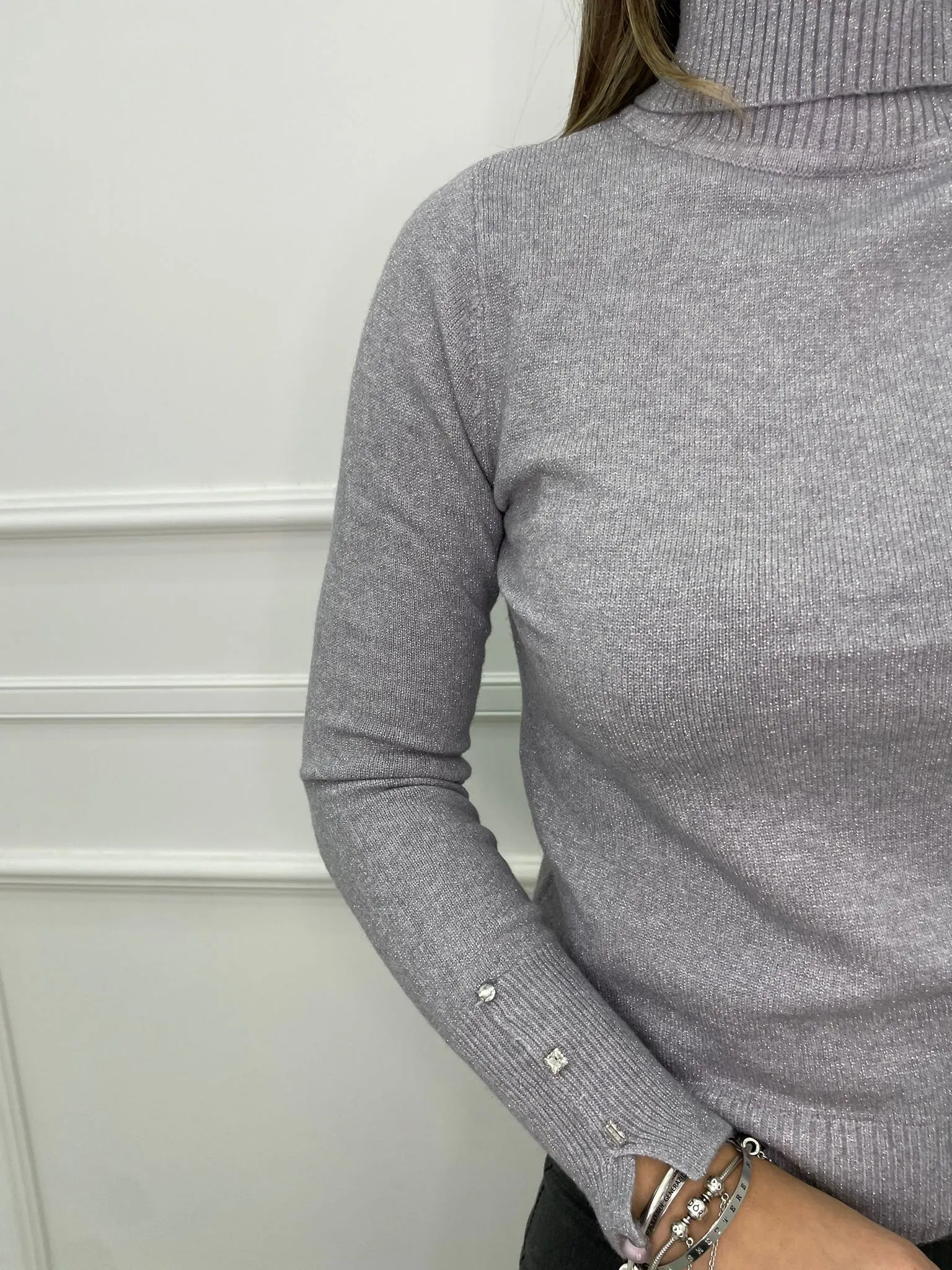 Maglione laminato tinta unita collo alto