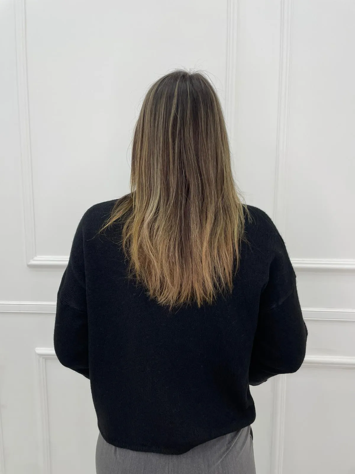 Maglione over con maniche a campana con spacchetto
