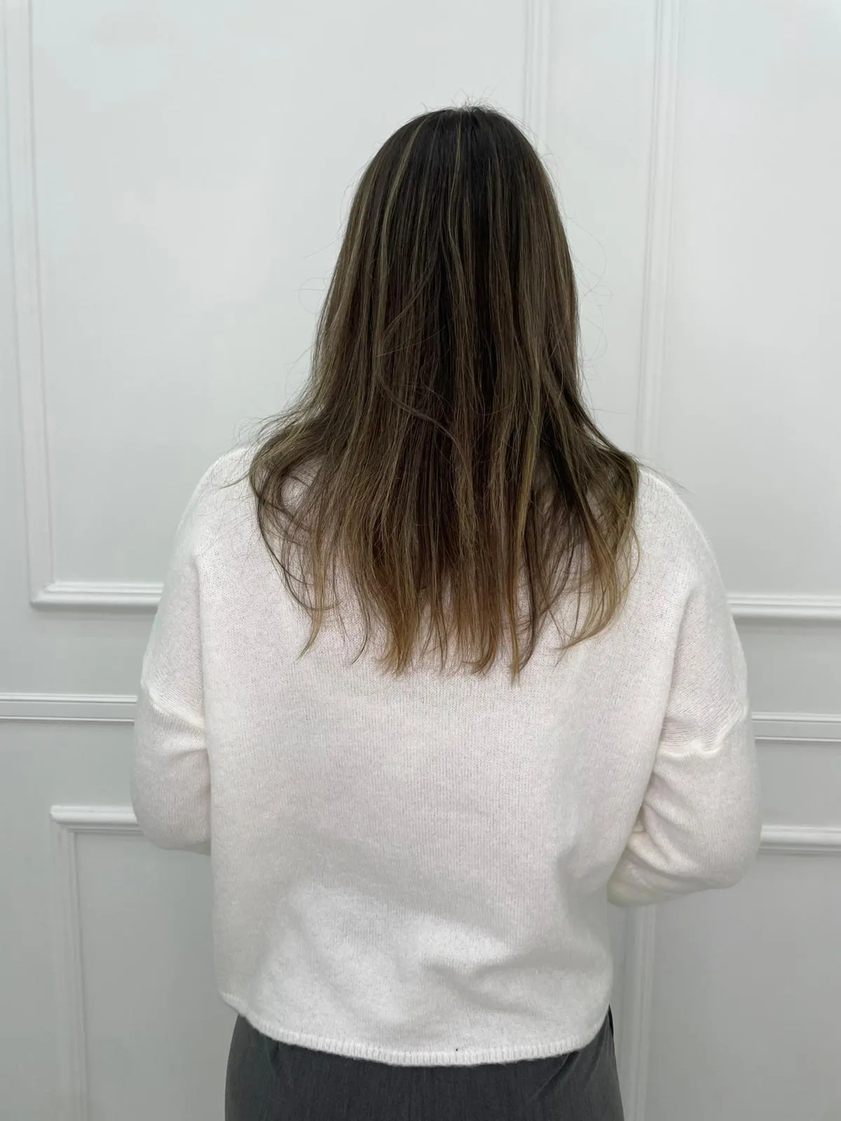 Maglione over con maniche a campana con spacchetto