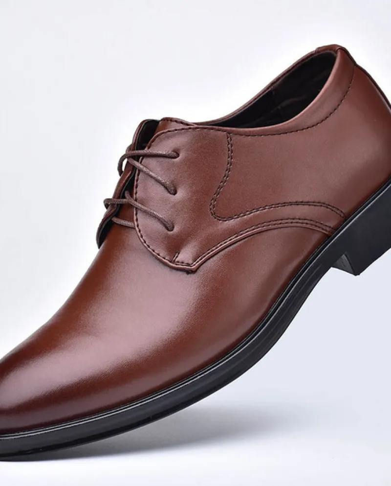 Mens New Low Cut Lace Up All Match Scarpe Oxford alla moda di alta qualità Business Primavera Autunno Abito traspirante Trend
