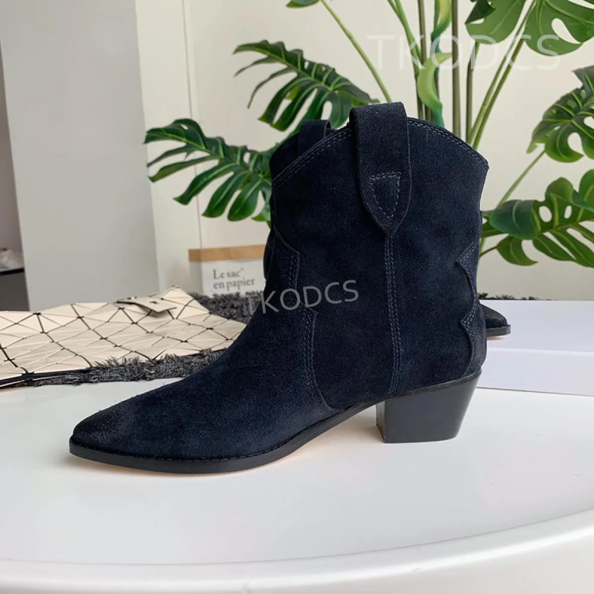 Nuove donne stivali da cowboy donna autunno inverno moda stivaletti corti in vera pelle moda punta a punta tacco medio design da