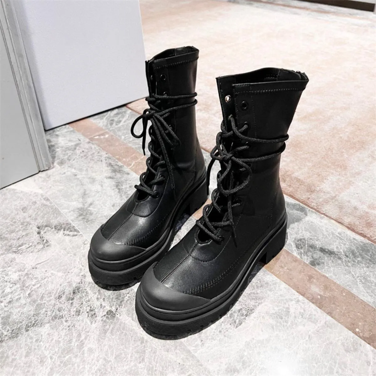 Nuovi stivaletti con tacco in vera pelle punk zip con plateau incrociato stivali alti da donna stivali da moto punta tonda autun