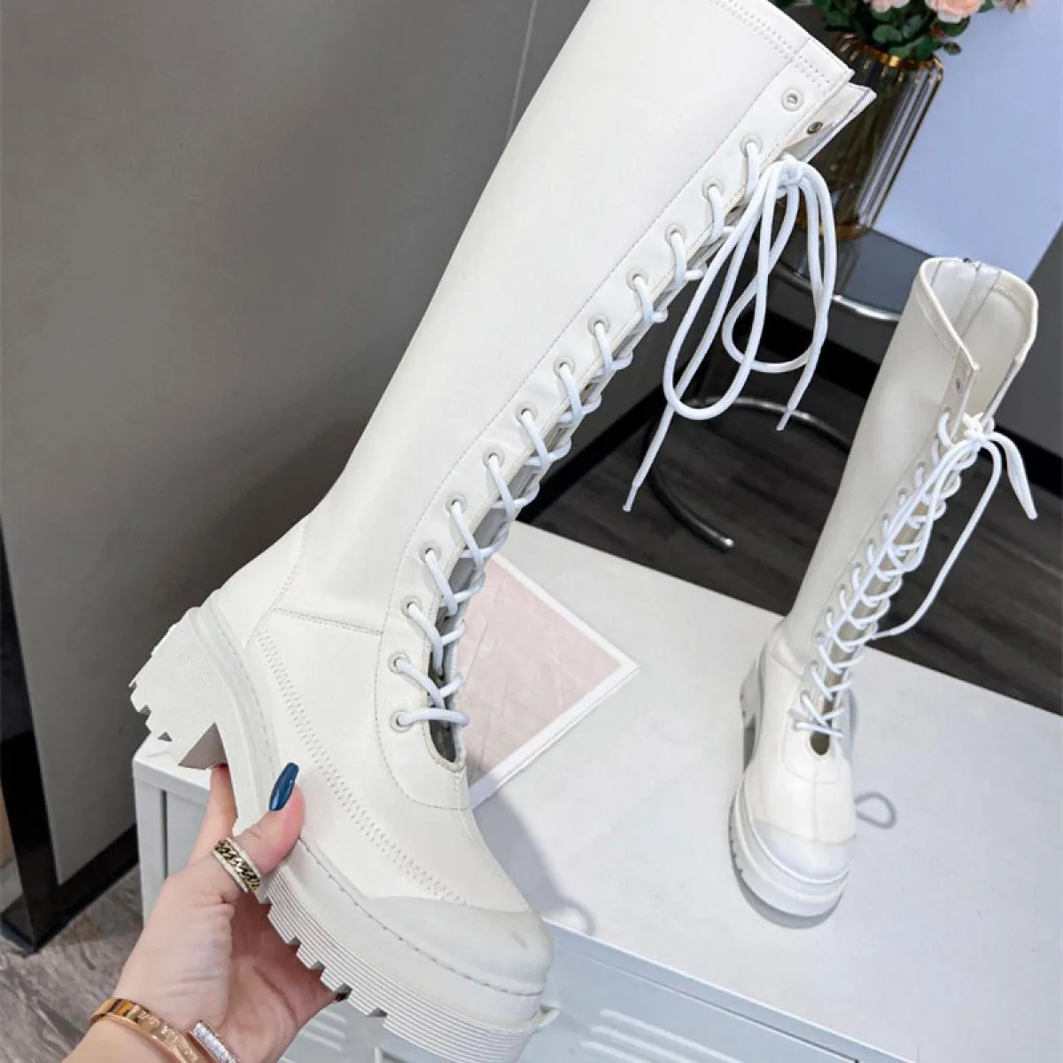 Nuovi stivaletti con tacco in vera pelle punk zip con plateau incrociato stivali alti da donna stivali da moto punta tonda autun