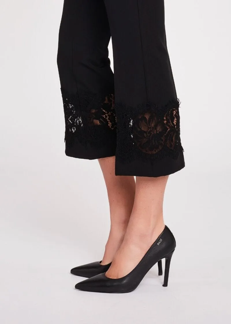 Pantaloni con dettagli in pizzo