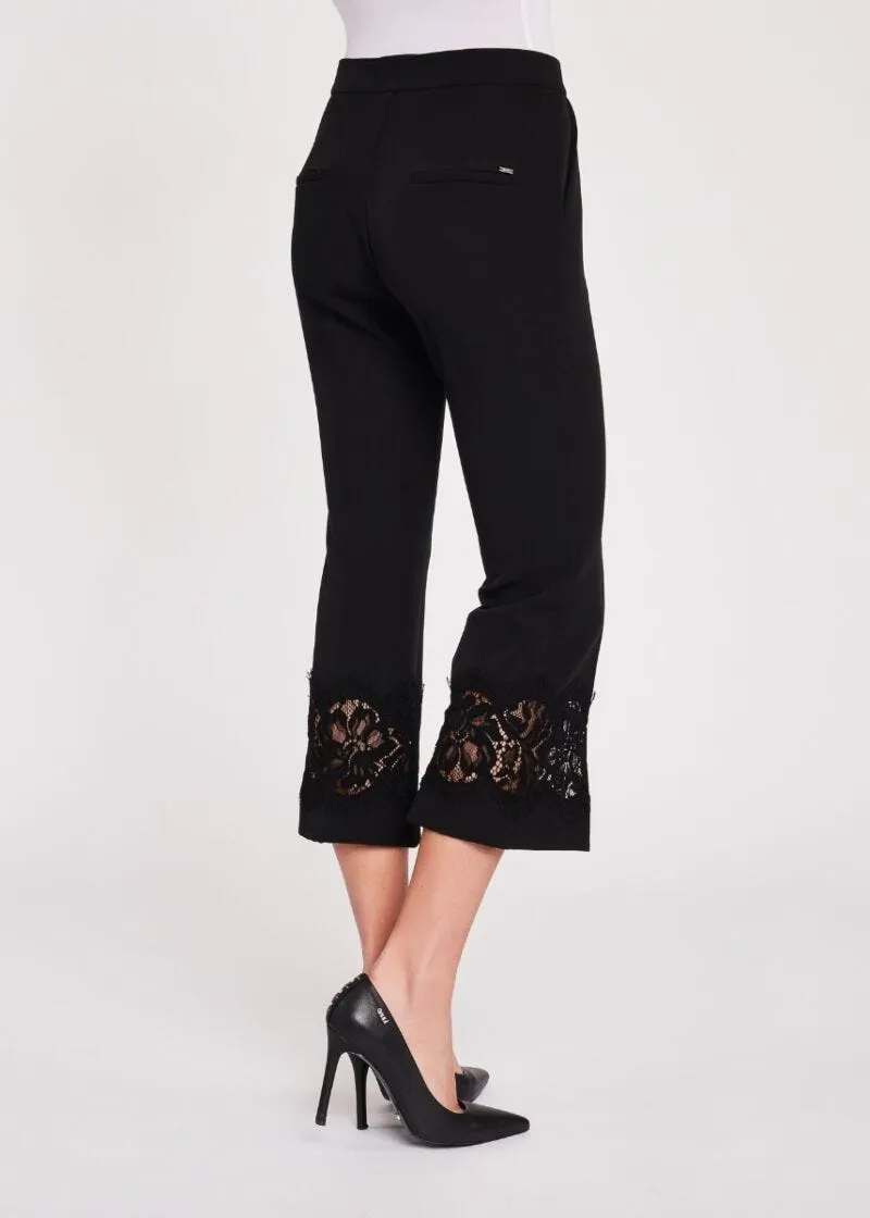 Pantaloni con dettagli in pizzo