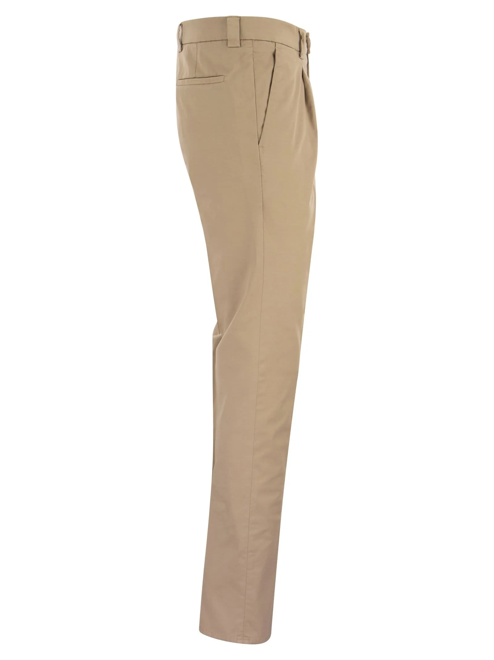 Pantaloni Leisure Fit tinti in capo in cotone comfort American Pima con pieghe