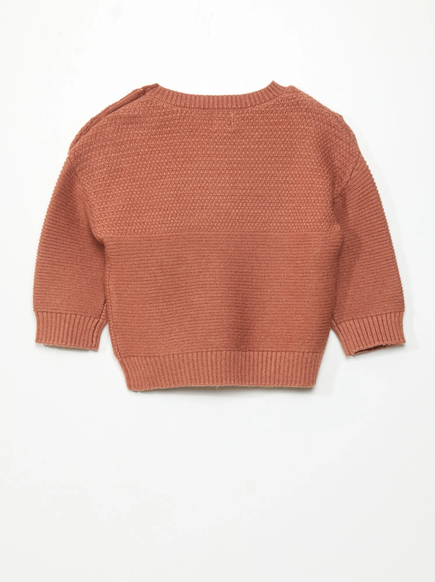 Pullover in maglia con bottoni sulla spalla - MARRONE