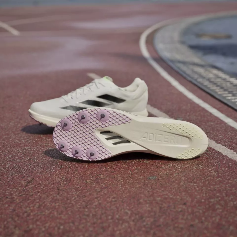 Scarpe da atletica adidas ADIZERO AVANTI TYO