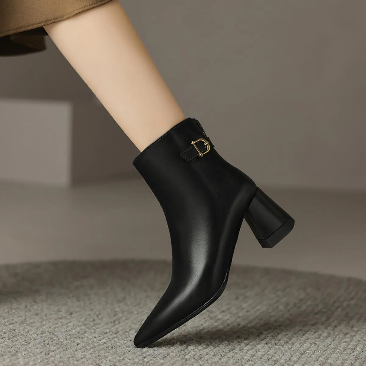 Stivaletti da donna in vera pelle per il tempo libero all'aperto scarpe con tacco alto a punta scarpe donna autunno inverno tagl