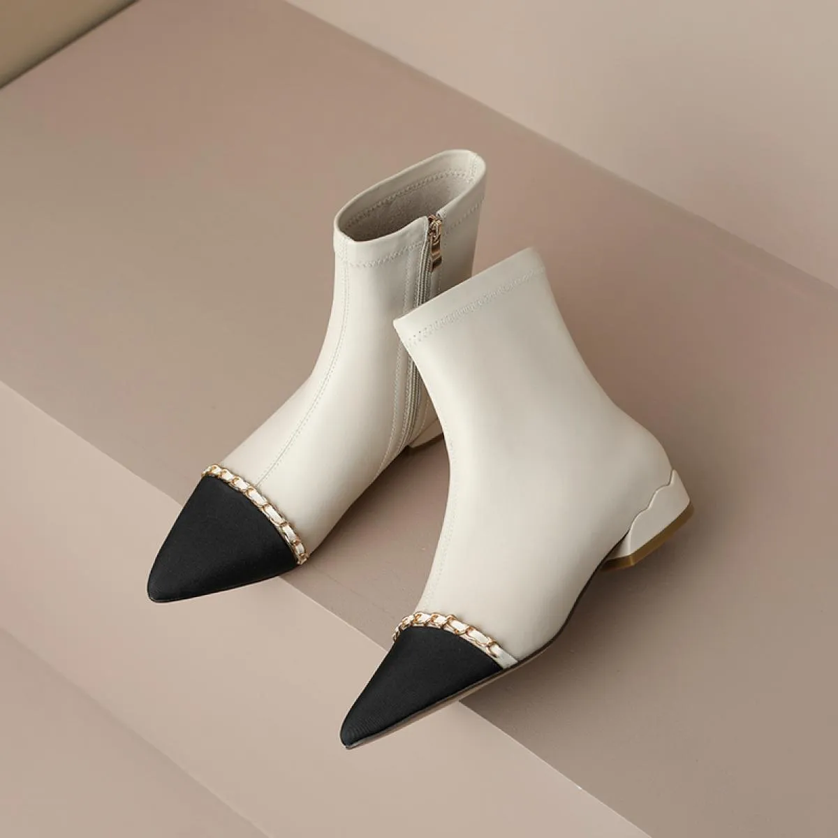 Stivaletti vintage da donna matura Autunno Inverno Abito da ufficio da donna Tacchi spessi scarpe a punta in vera pelle Scarpe d