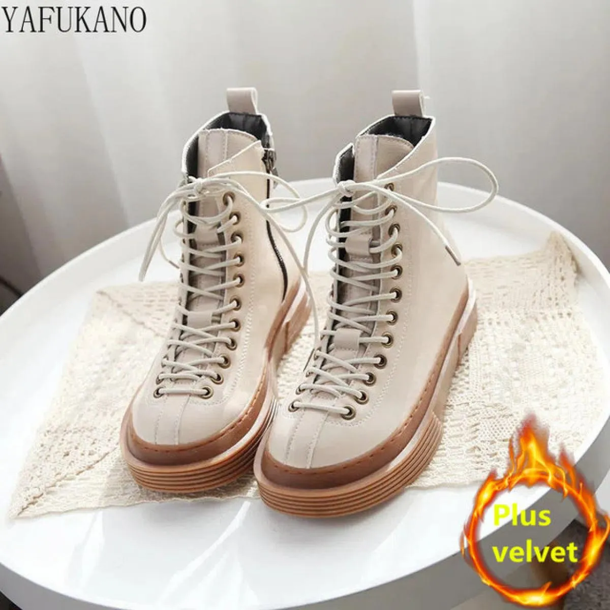 Stivali da donna con suola spessa stile britannico Stivali da moto Fatti a mano Mori Girl Stivaletti caldi in pelliccia Casual S