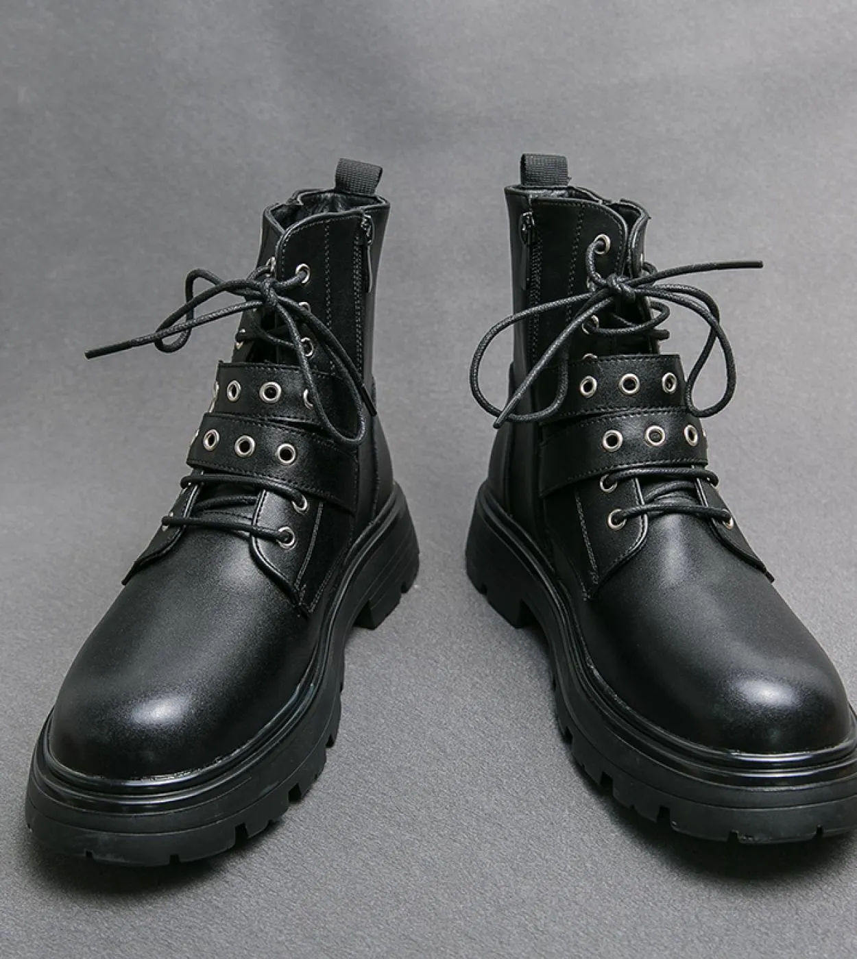 Stivali da moto stile punk Stivali da cowboy da uomo Stivaletti Stivali di pelle Stivali di pelle moda Catena rivetto Marchio di